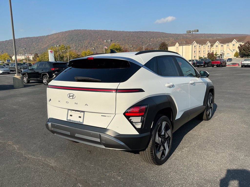 Certified 2025 Hyundai Kona Limited AWD/4WD image 7