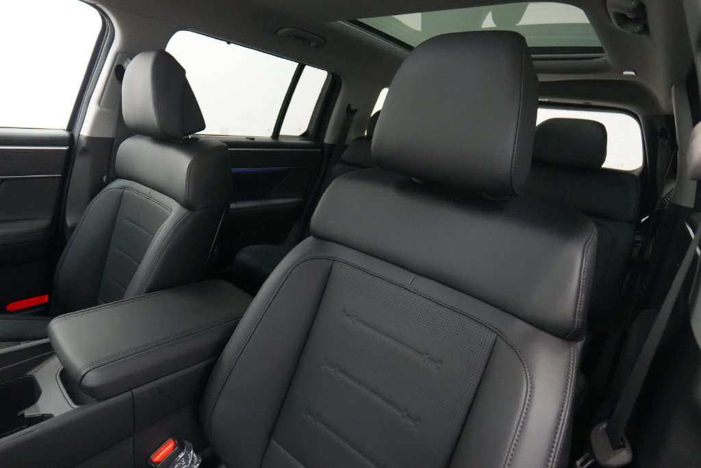 Certified 2026 Hyundai Santa Fe Limited AWD/4WD image 20