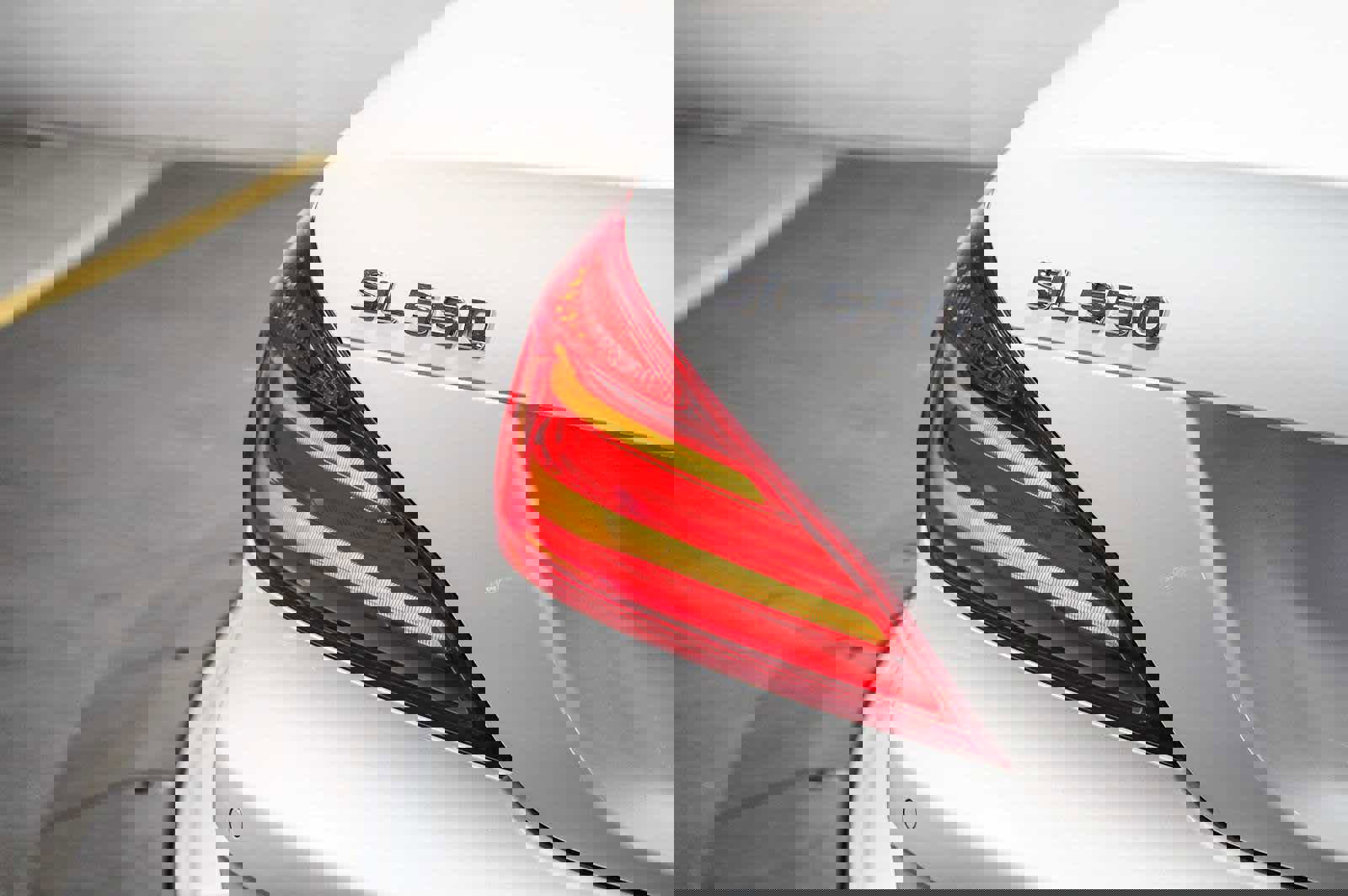 Used 2017 Mercedes-Benz SL 550 image 13