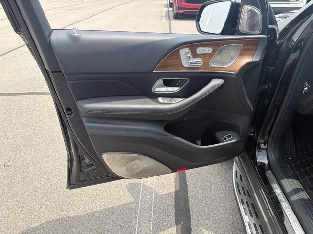 Used 2024 Mercedes-Benz GLS 450 4MATIC image 10