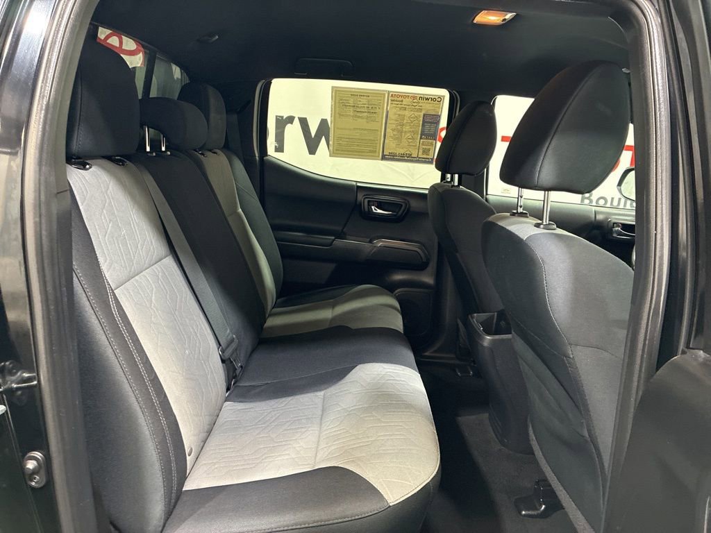 Used 2021 Toyota Tacoma TRD Sport w/ Technology Package image 15