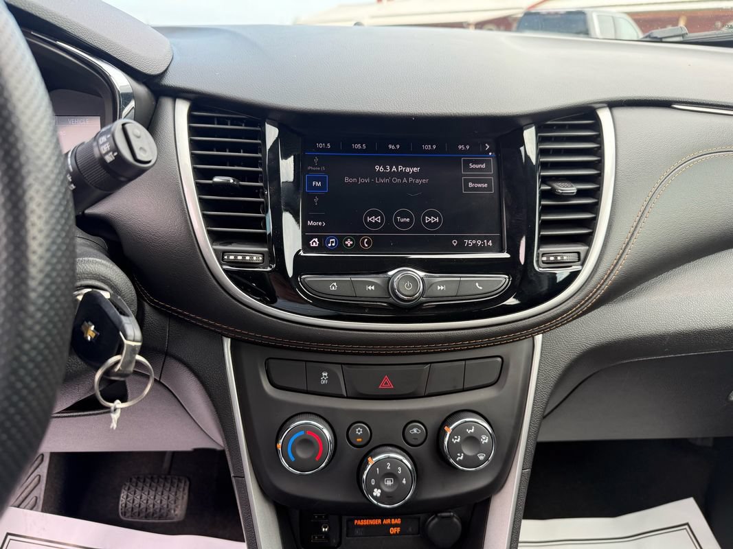 Used 2020 Chevrolet Trax LS FWD image 9