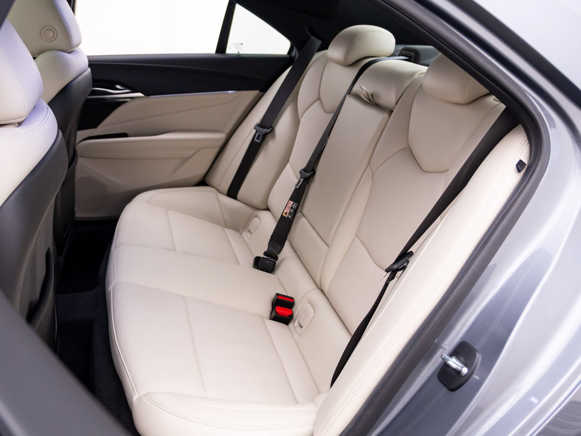 Certified 2022 Cadillac CT4 Premium Luxury AWD/4WD image 18