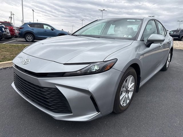 Certified 2025 Toyota Camry LE image 3