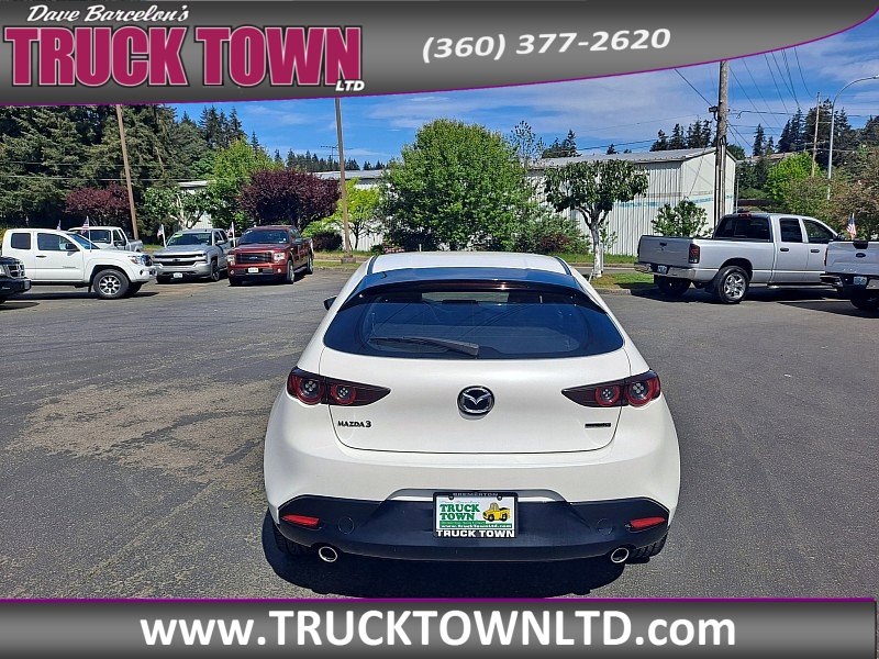 Used 2021 MAZDA MAZDA3 s FWD image 3