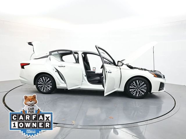 Used 2025 Nissan Altima 2.5 SV image 32