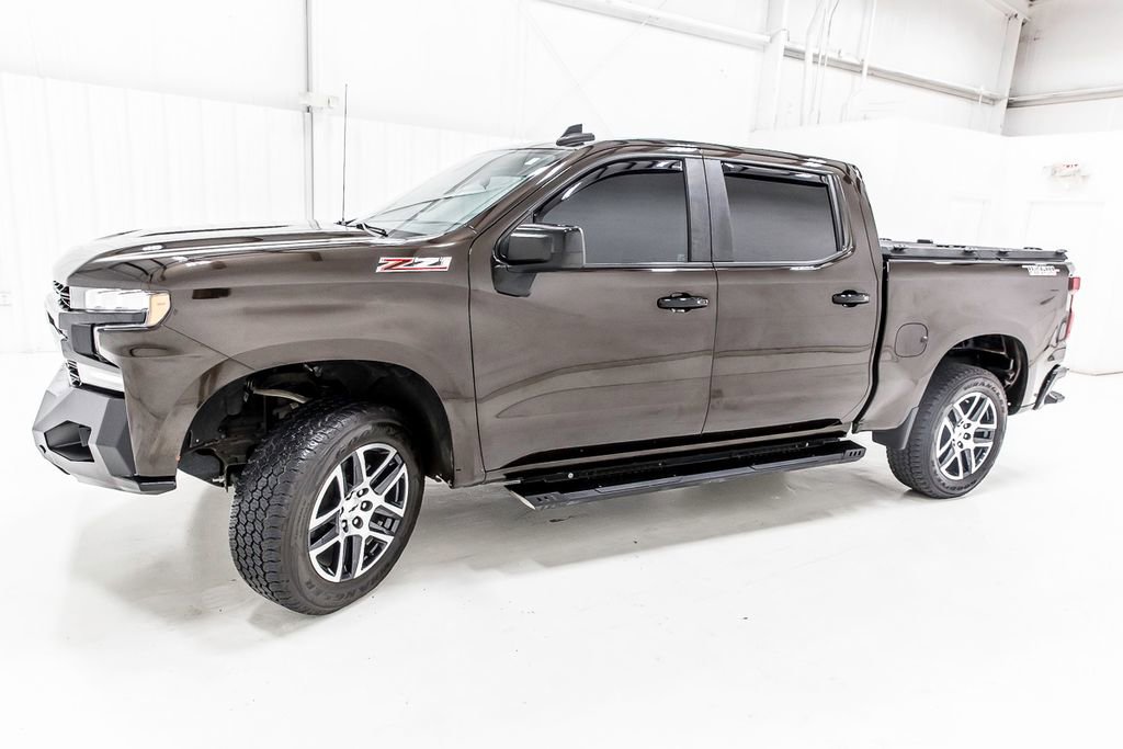 Used 2019 Chevrolet Silverado 1500 LT Trail Boss w/ Convenience Package AWD/4WD image 3