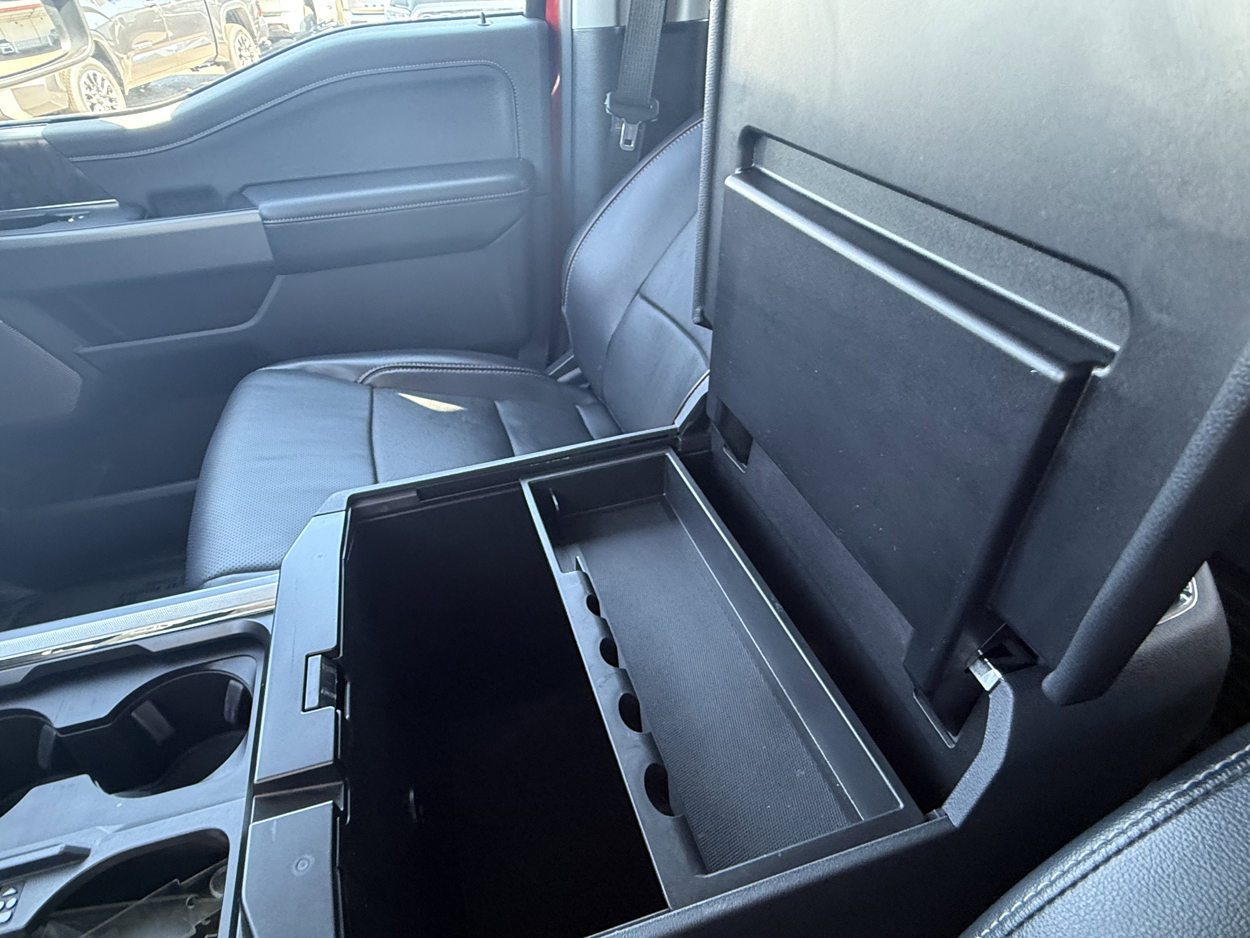 Used 2024 Ford F250 Lariat w/ Lariat Ultimate Package image 40