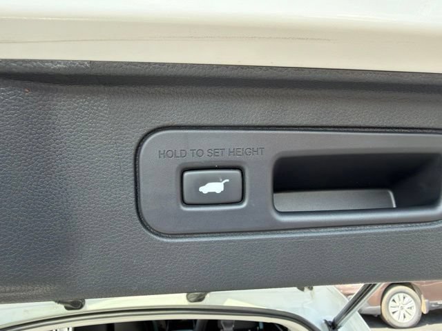 Used 2025 Honda Pilot EX-L image 34