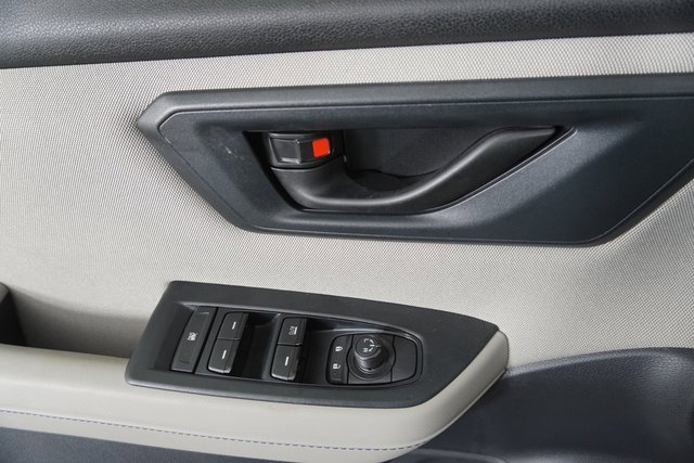 Used 2025 Subaru Forester w/ Convenience Package #1 image 18