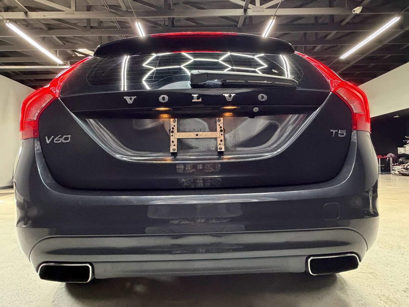 Used 2015 Volvo V60 T5 Premier Plus image 10