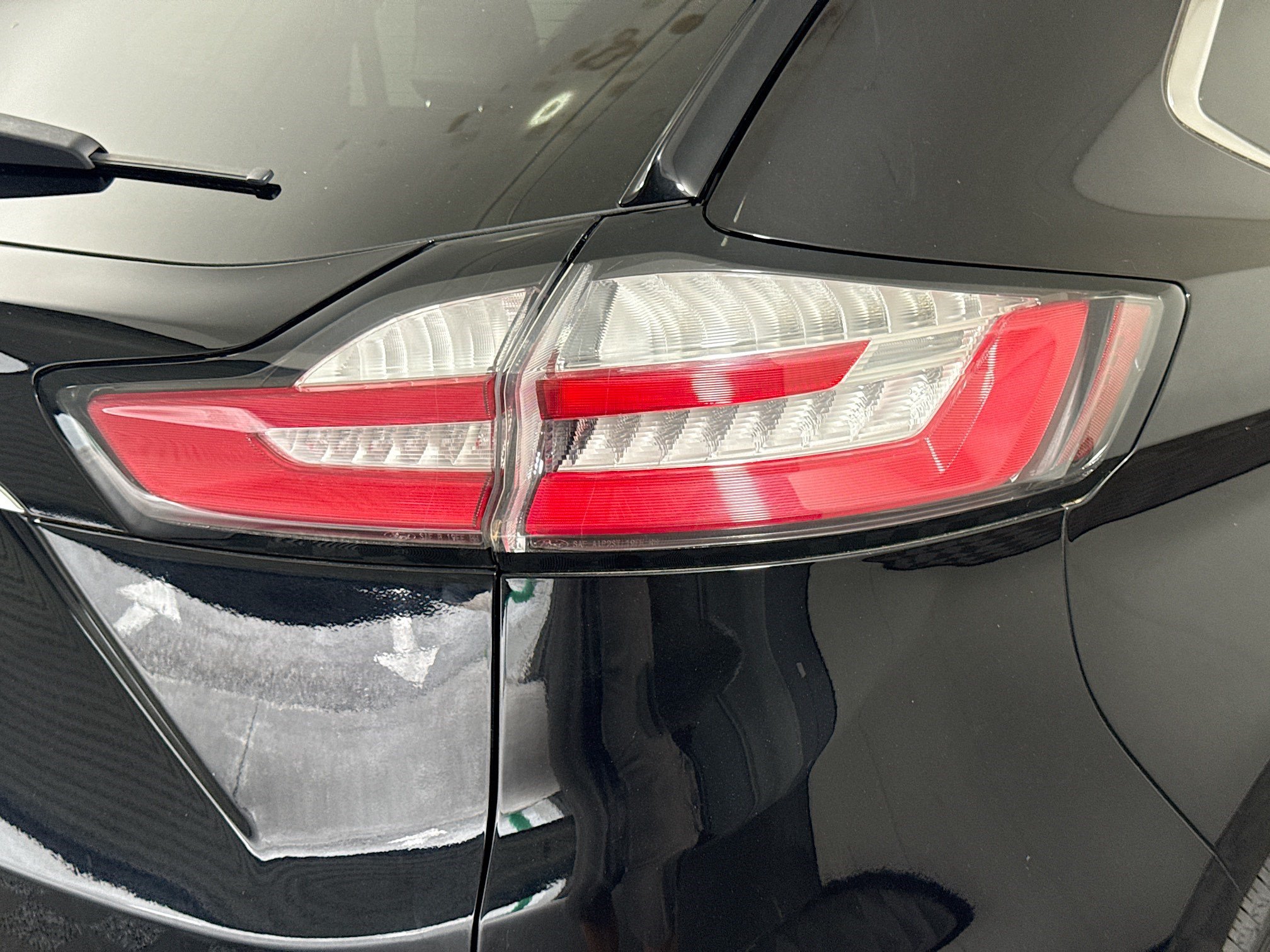 Used 2020 Ford Edge SEL FWD image 34