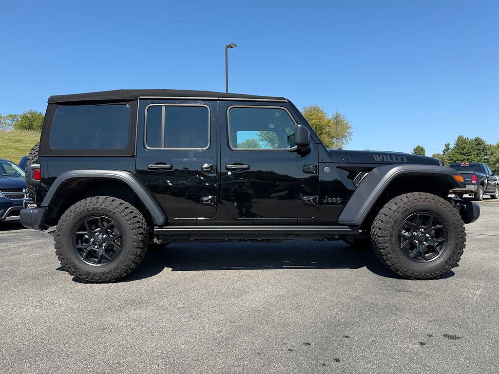 Used 2024 Jeep Wrangler Willys image 5