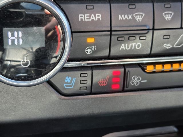 Used 2018 Ford Expedition Limited w/ Equipment Group 302A AWD/4WD image 22