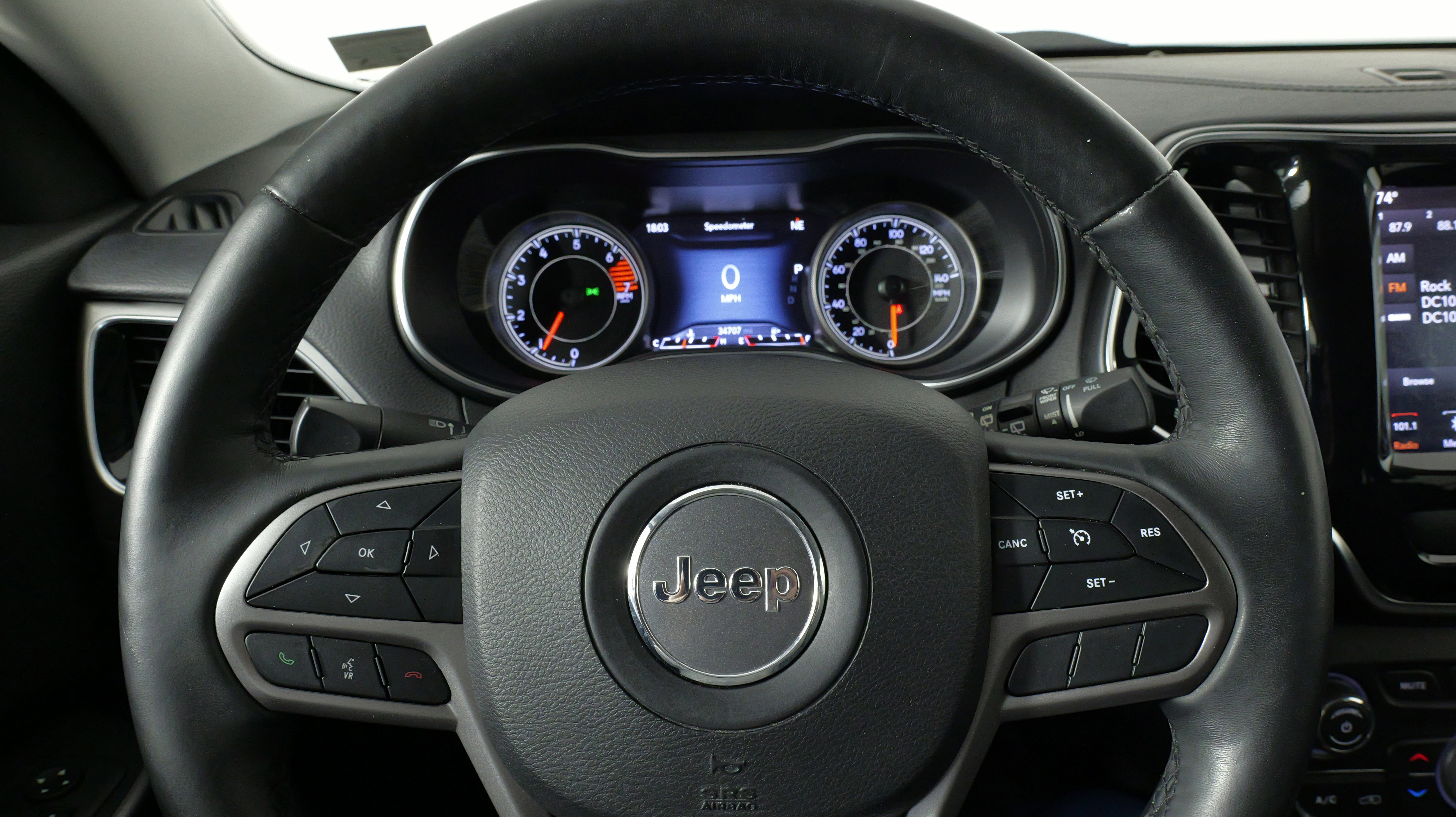 Used 2019 Jeep Cherokee Limited image 39