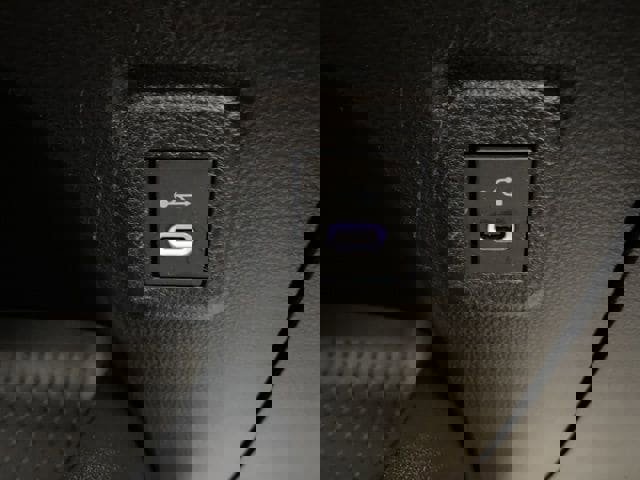 Used 2023 Toyota Corolla LE image 16