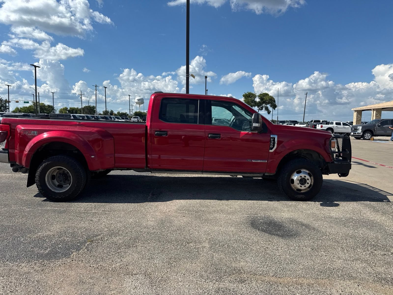 Used 2022 Ford F350 XLT w/ XLT Value Package AWD/4WD image 4