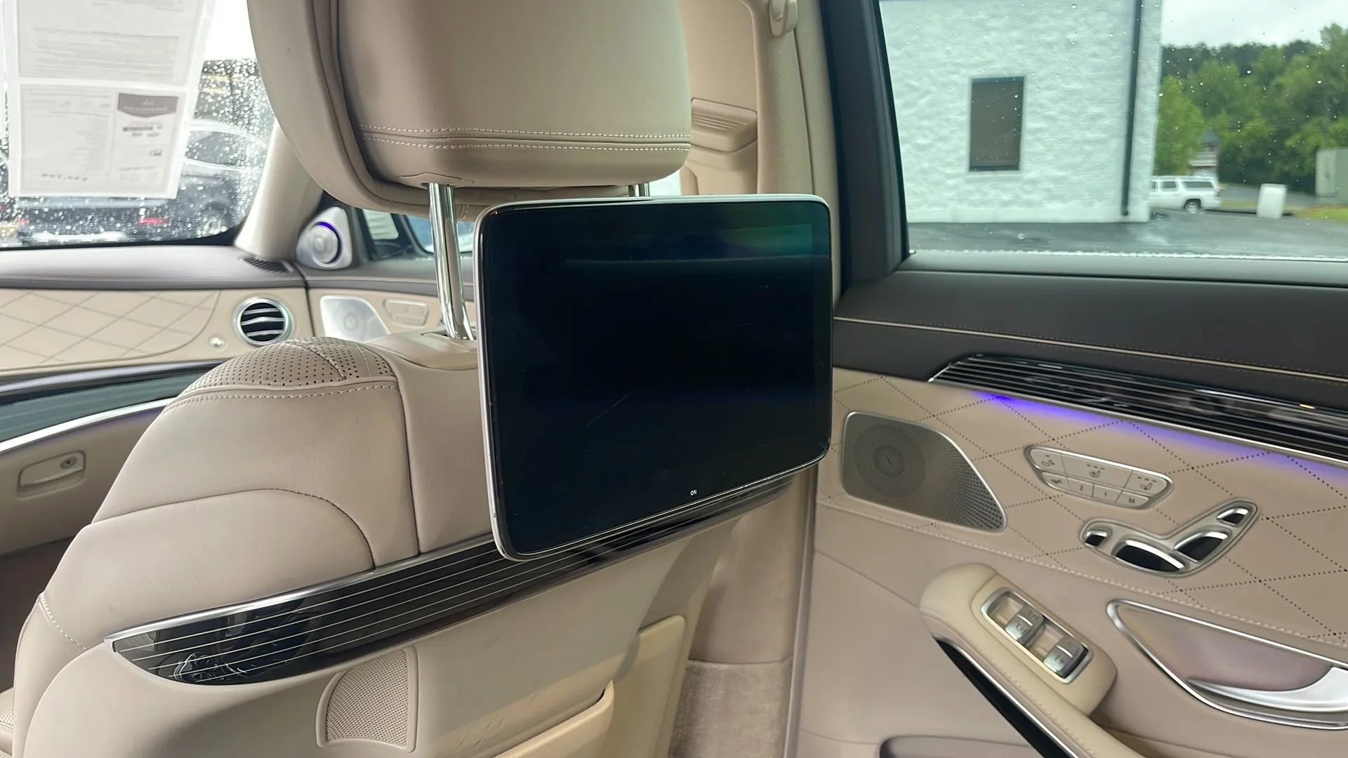Used 2018 Mercedes-Benz S 560 Sedan image 27