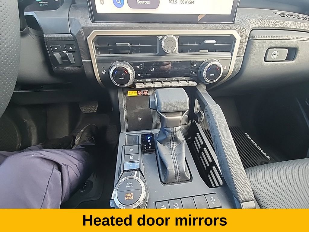 Used 2025 Toyota Tacoma Limited image 29