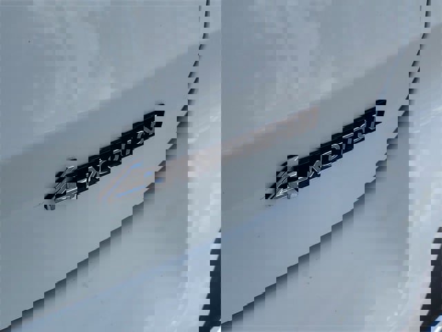 Certified 2025 Volkswagen Taos SE w/ Panoramic Sunroof Package image 7