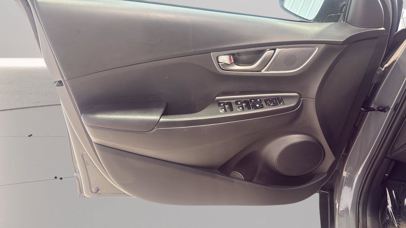 Used 2021 Hyundai Kona SEL FWD image 19
