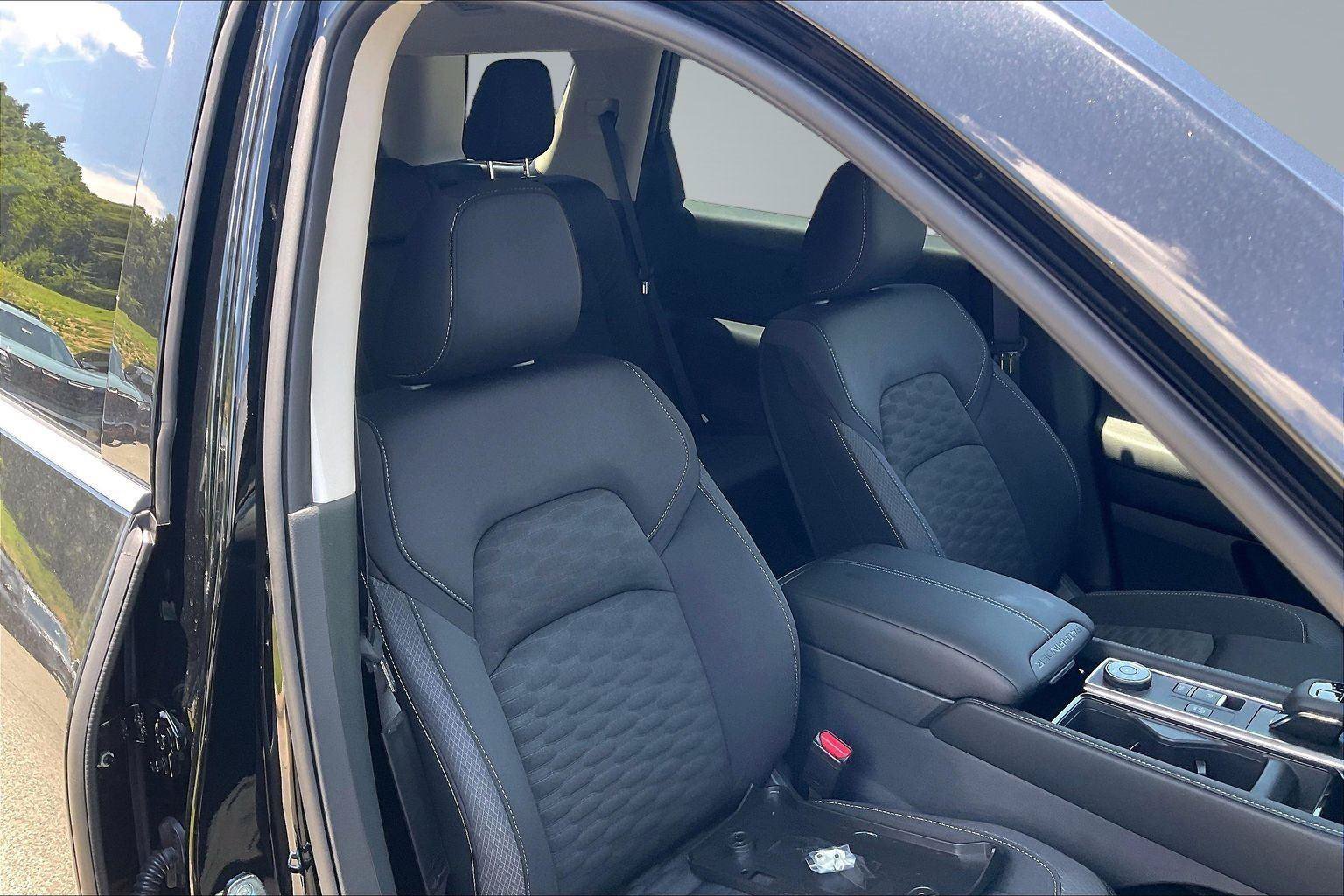 New 2026 Nissan Pathfinder SV AWD/4WD image 8