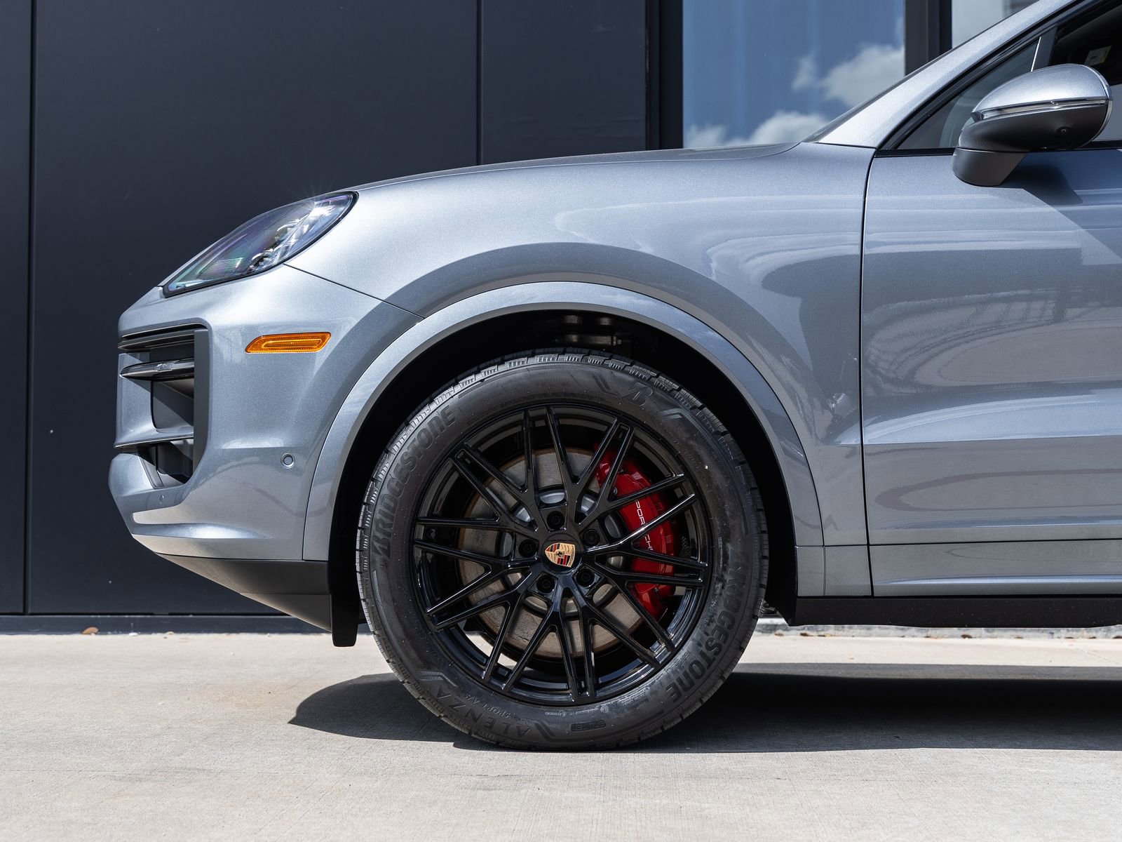 New 2026 Porsche Cayenne S image 13