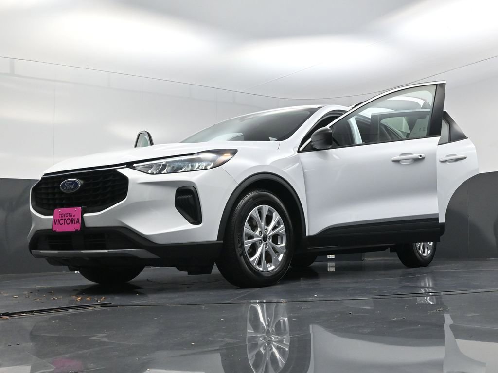 Used 2023 Ford Escape Active image 26