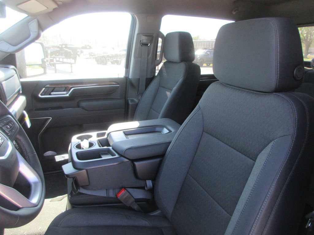 New 2026 GMC Sierra 2500 SLE image 12