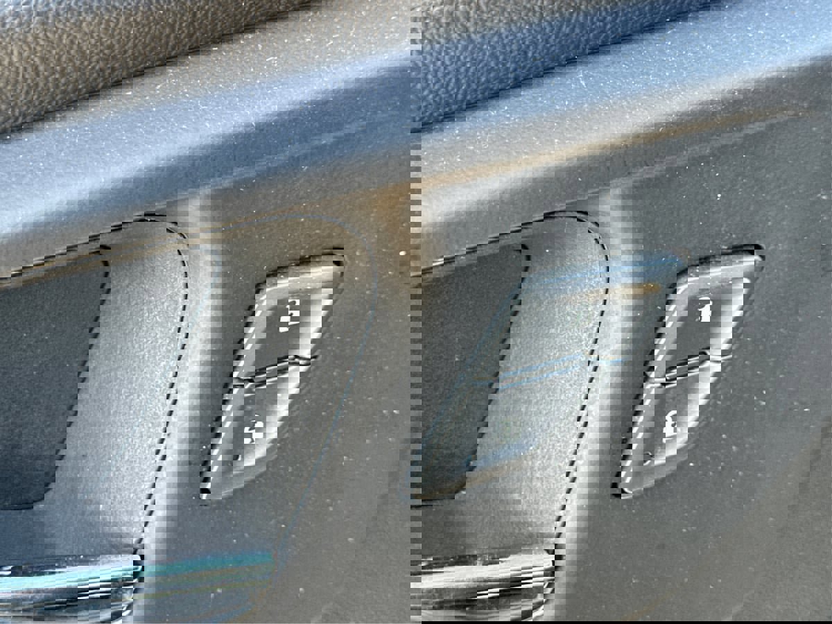 Used 2023 Chevrolet Malibu LT image 31