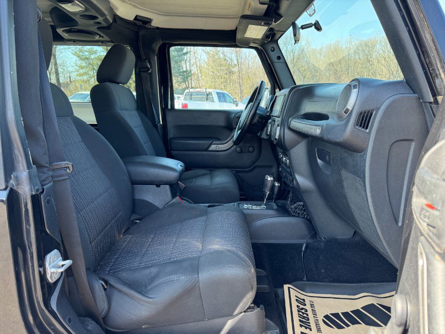 Used 2012 Jeep Wrangler Sport w/ Connectivity Group AWD/4WD image 18