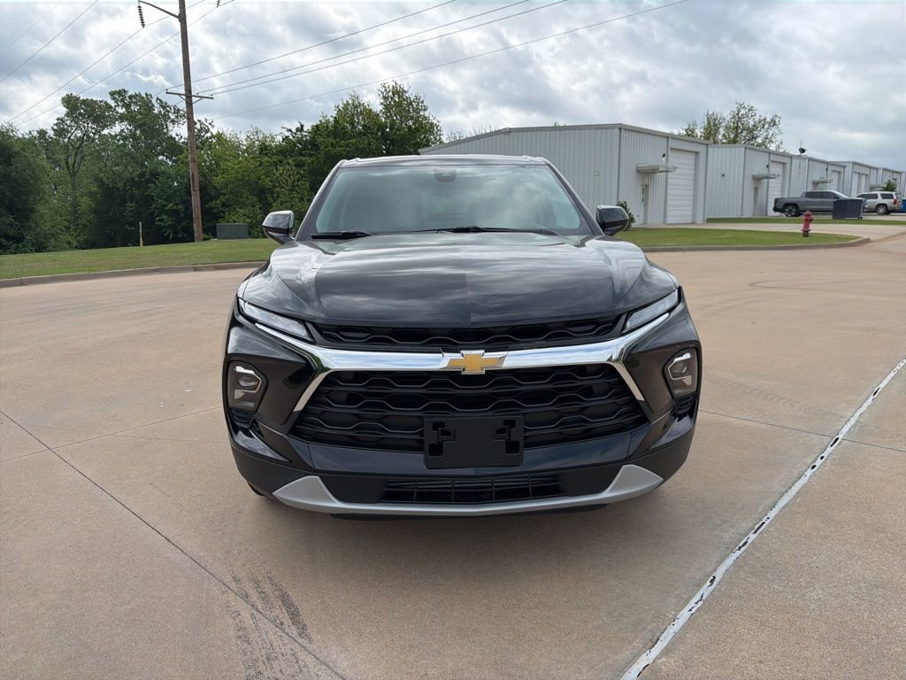 Used 2026 Chevrolet Blazer LT FWD image 8