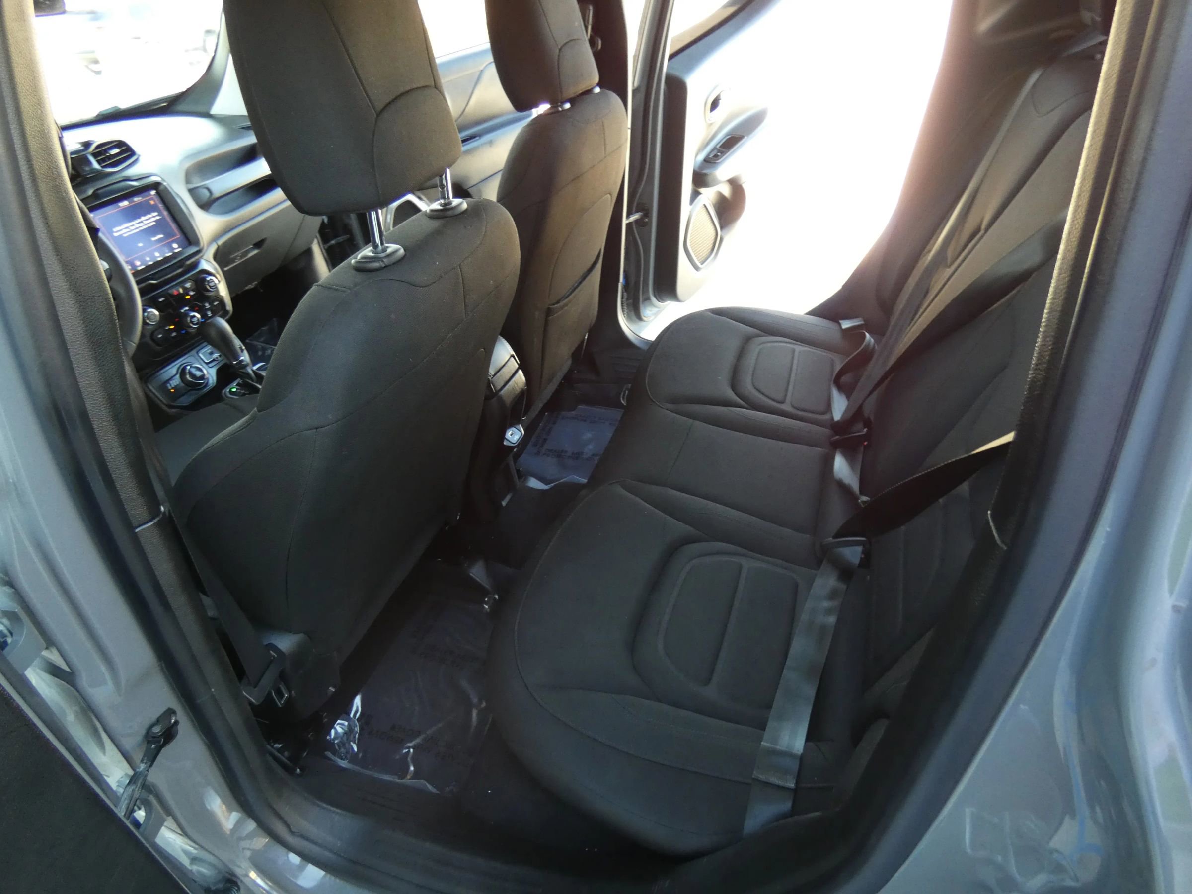 Used 2022 Jeep Renegade Latitude image 45