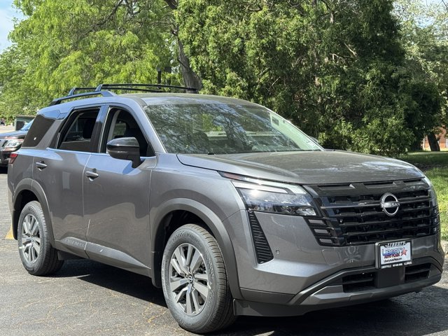 New 2026 Nissan Pathfinder SL w/ Cargo Package AWD/4WD image 2