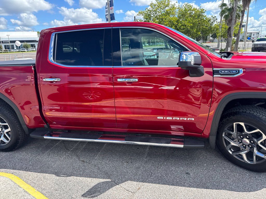 Used 2025 GMC Sierra 1500 SLT w/ SLT Premium Plus Package AWD/4WD image 4