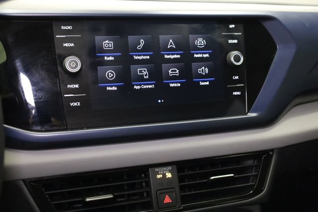 Used 2022 Volkswagen Taos SE image 21