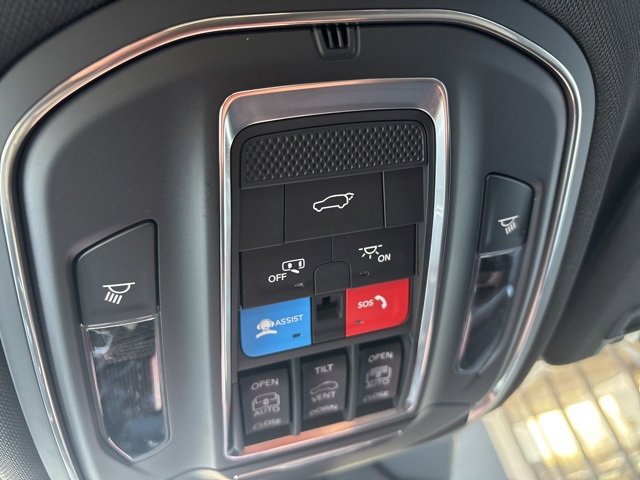 New 2026 Jeep Grand Cherokee Limited image 24