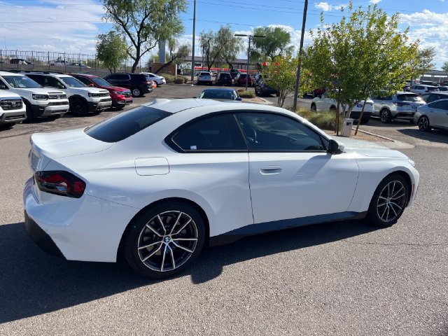Used 2023 BMW 230i Coupe w/ Convenience Package RWD image 7