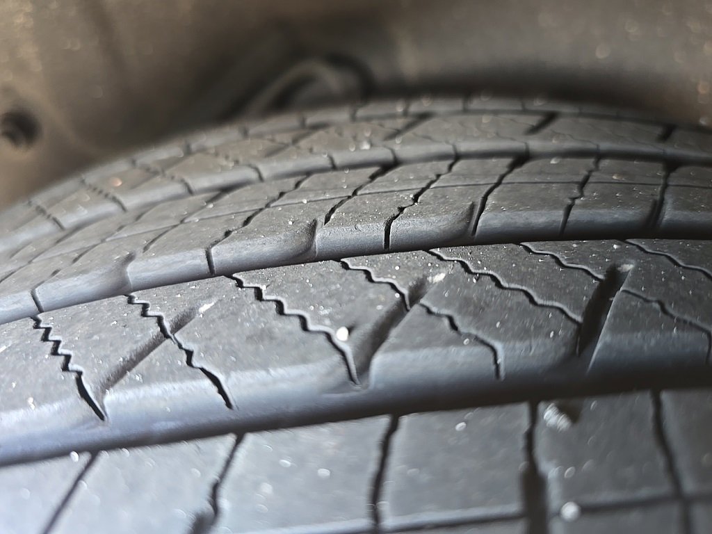 Used 2025 Toyota Sienna XSE image 9