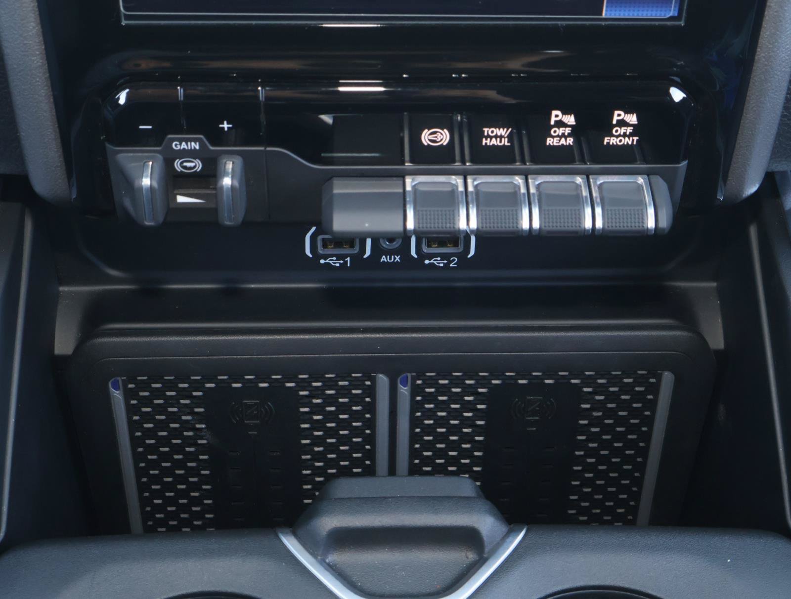 Used 2025 RAM 2500 Laramie w/ Night Edition AWD/4WD image 26