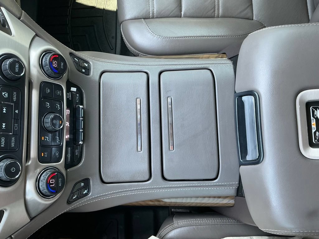 Used 2019 GMC Yukon Denali w/ Denali Ultimate Package AWD/4WD image 19