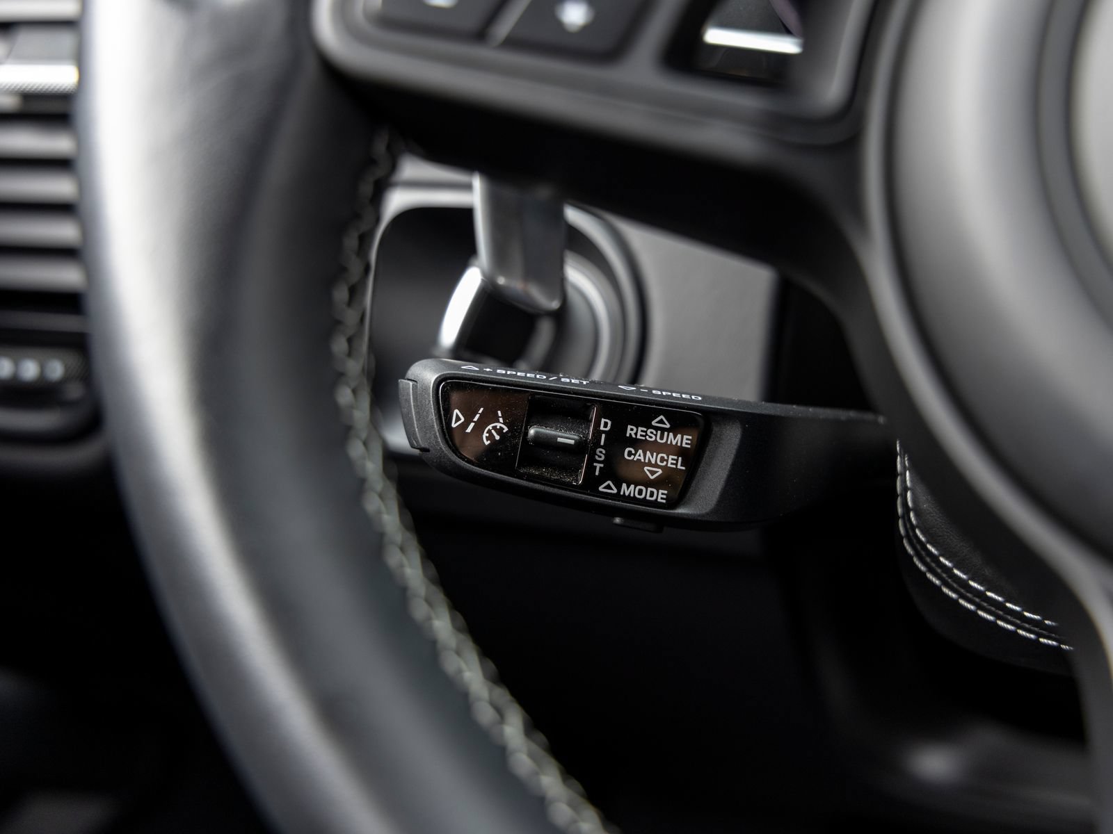 Certified 2023 Porsche Cayenne Turbo GT AWD/4WD image 35