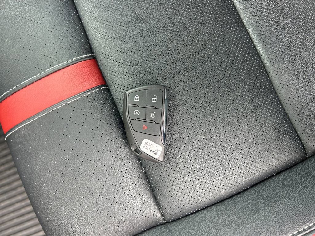 Used 2024 Chevrolet Traverse RS w/ LPO, Floor Liner Package image 33