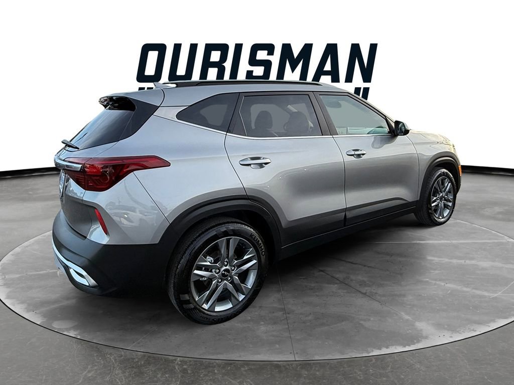 Certified 2022 Kia Seltos S image 6