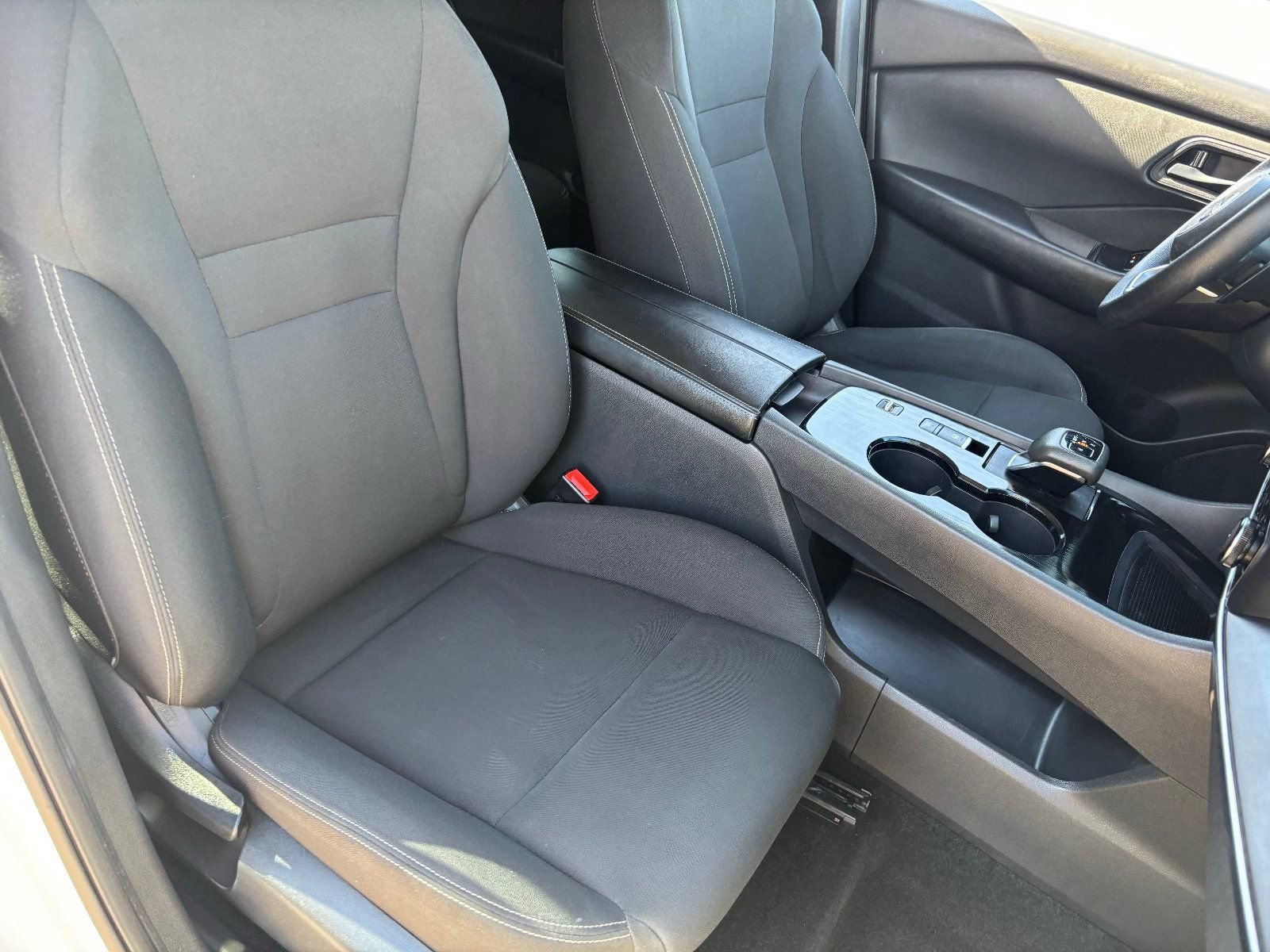 Certified 2024 Nissan Rogue S FWD image 11