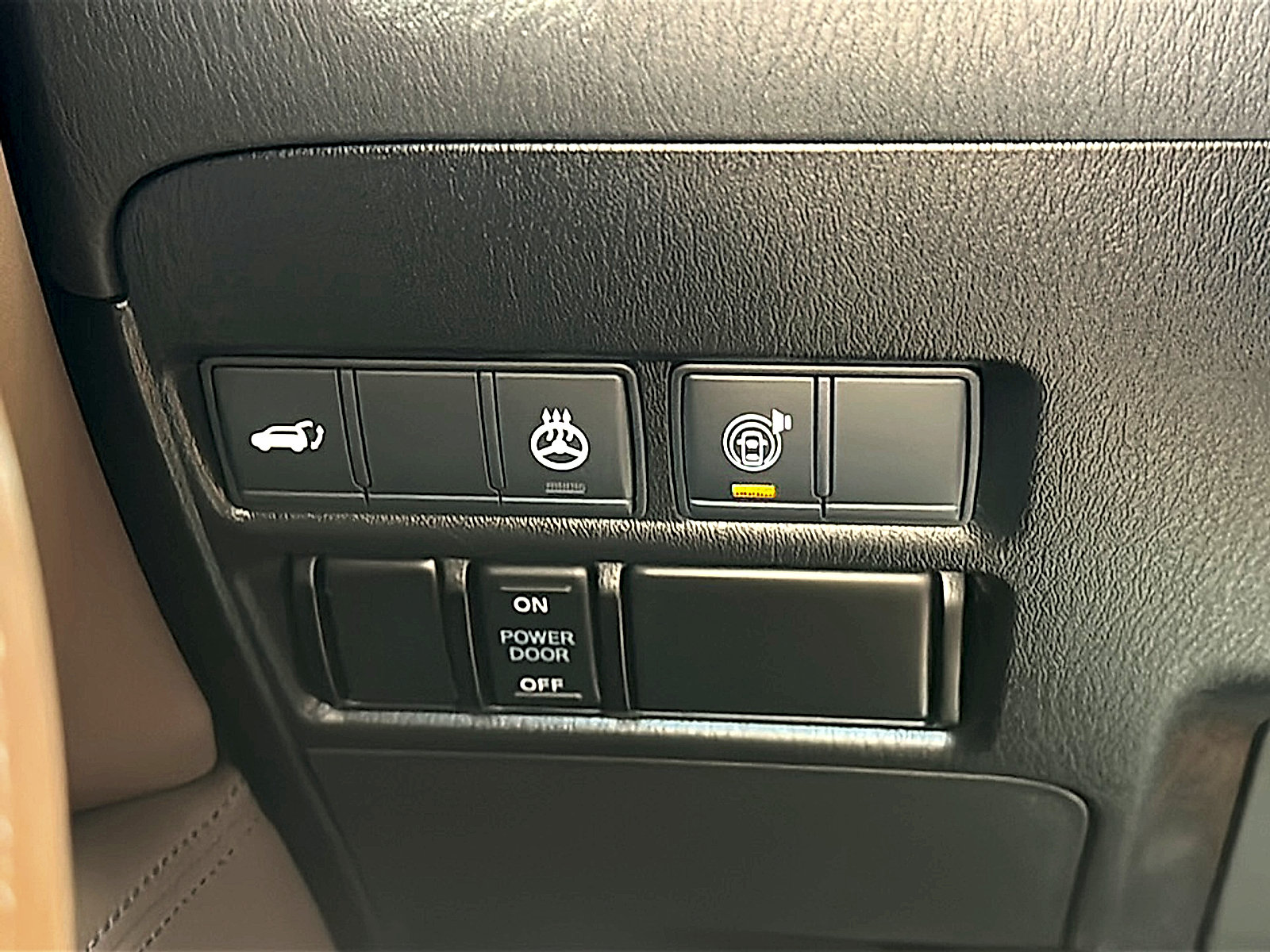 Used 2021 Nissan Armada Platinum w/ Captain's Chairs Package RWD image 40
