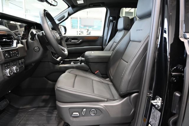 New 2026 GMC Yukon Denali w/ Denali Reserve Package image 11