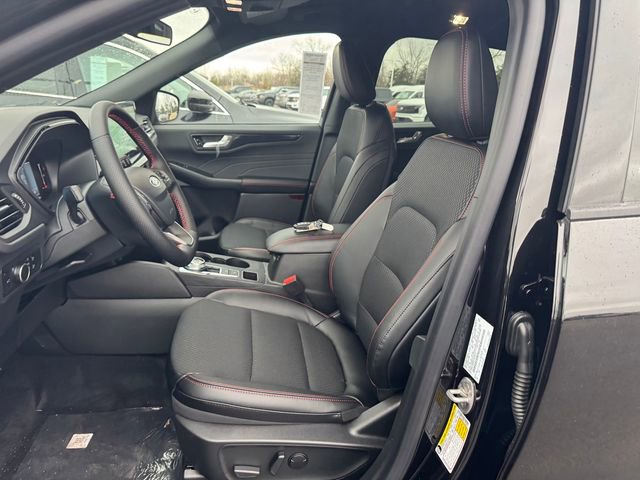 New 2026 Ford Escape ST-Line w/ Tech Pack #1 AWD/4WD image 11