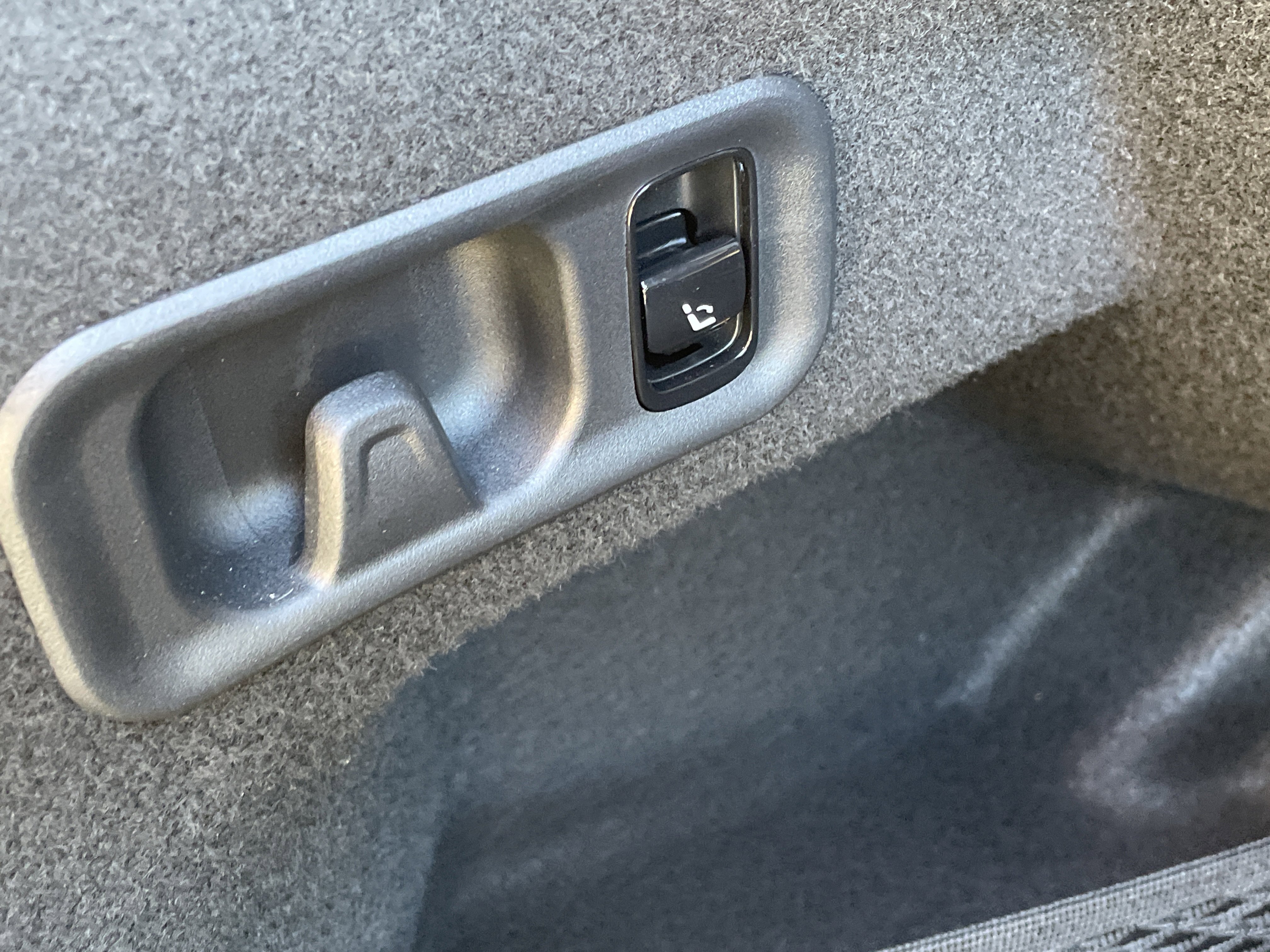 Certified 2024 Mercedes-Benz E 450 E 450 4MATIC Sedan image 11