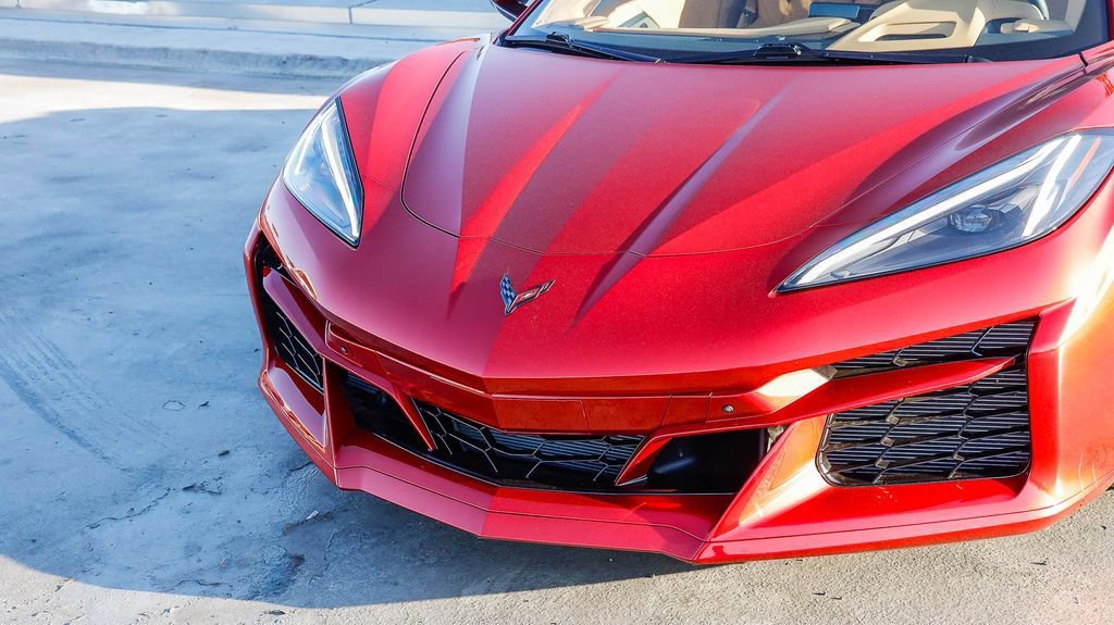Used 2023 Chevrolet Corvette Z06 RWD image 6